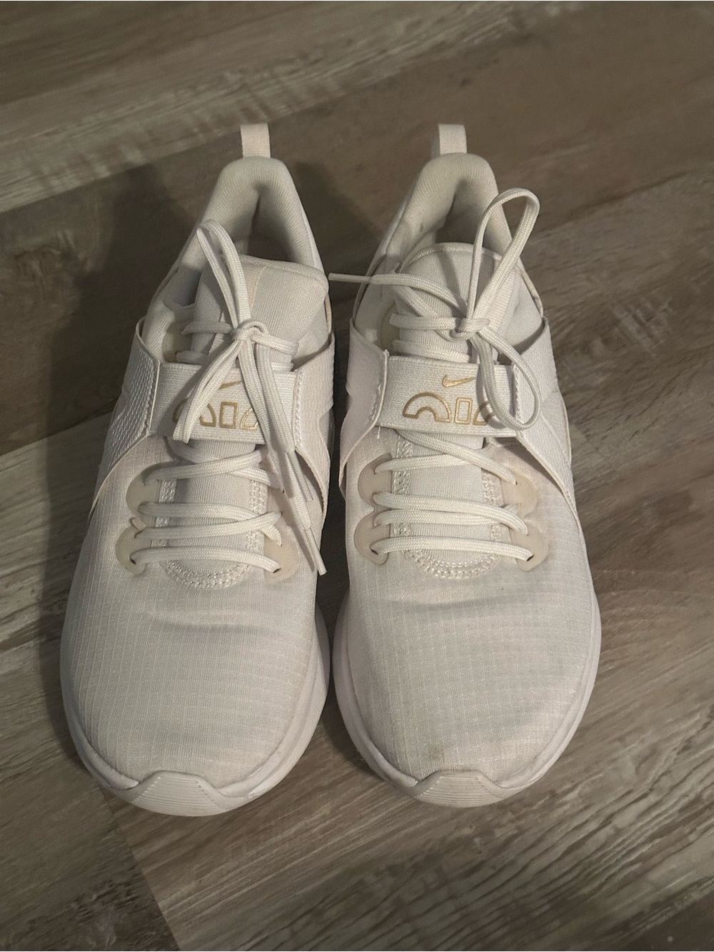 Nike Cream/Gold Women's Running Sneakers